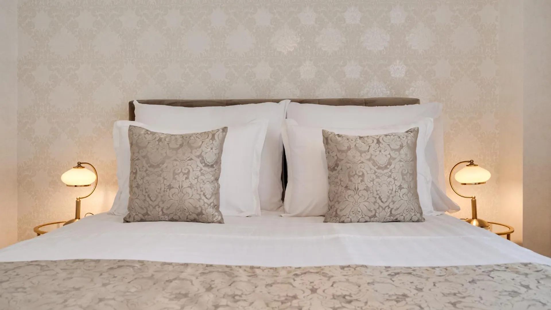 Prestige Central Apartments Varna